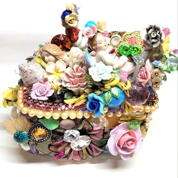 Wendy Gell Porcelain Box, Cherubs, Roses, Waking Lady, Eeoyore, Swarovski OOAK - Picture 1 of 8